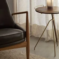 Menu Umanoff lounge chair replica