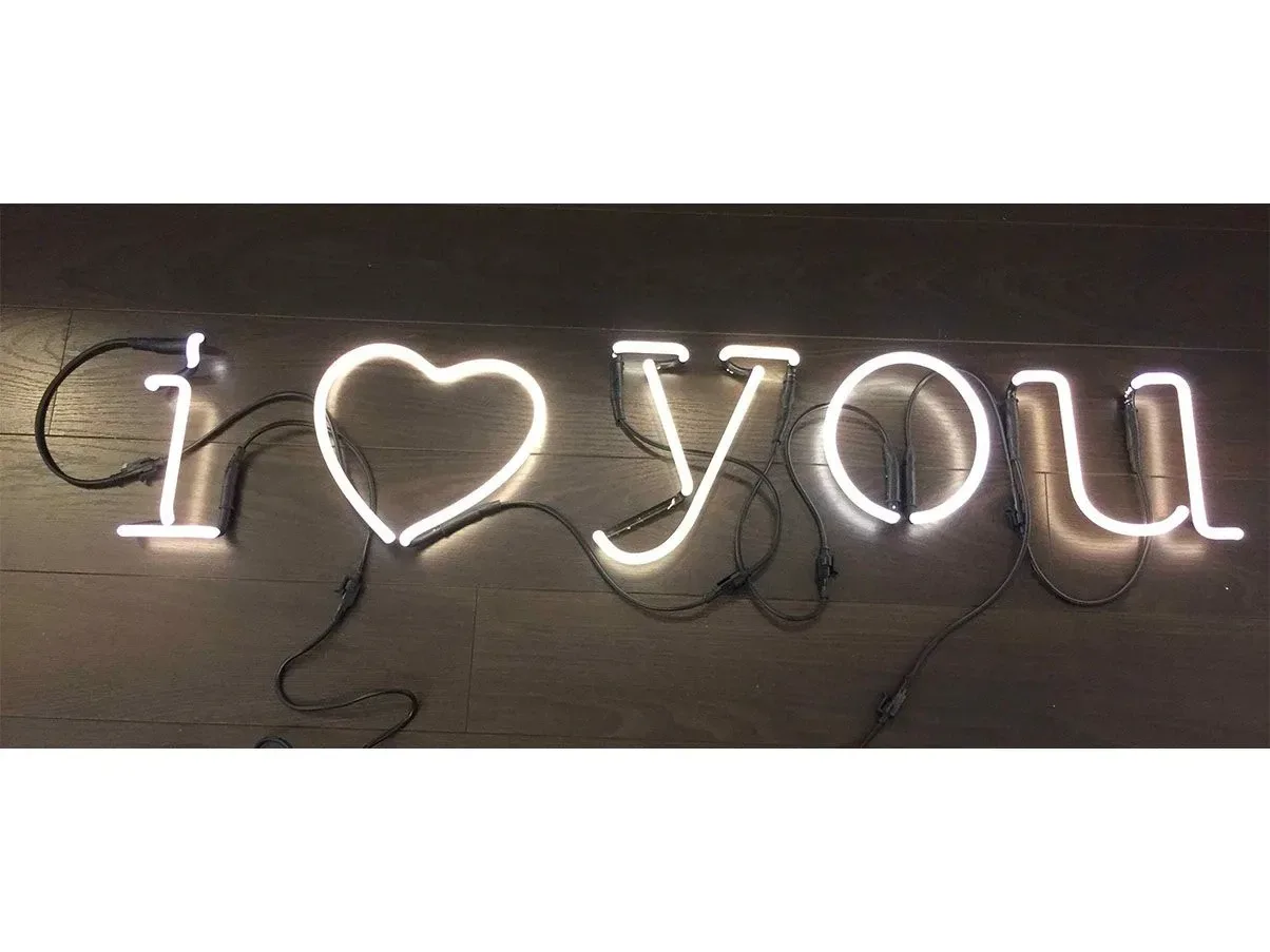 Seletti Neon word light image 3
